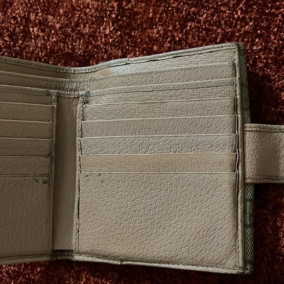 GUCCI WALLET - Picture 6 of 16